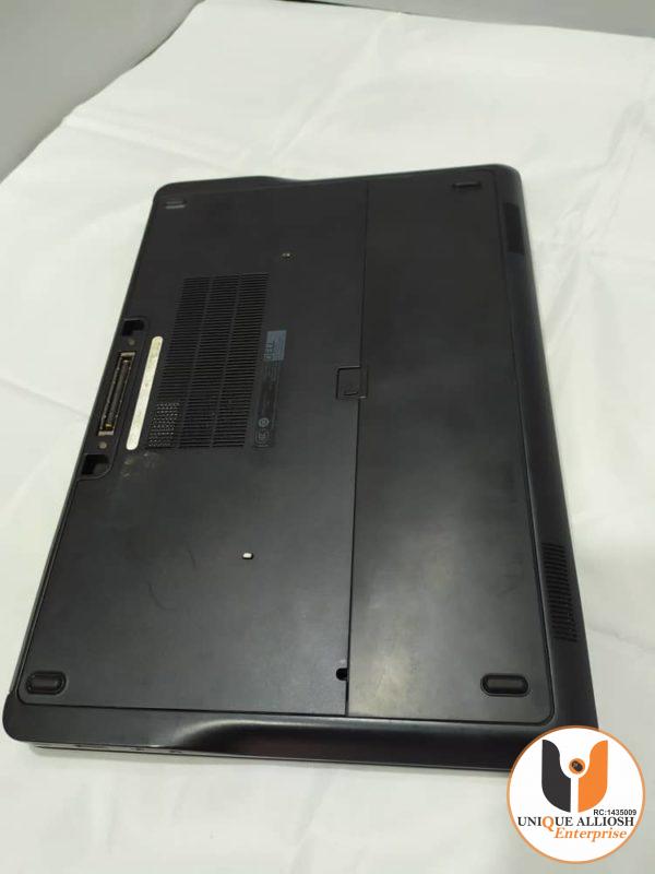 Dell latitude E7440 back